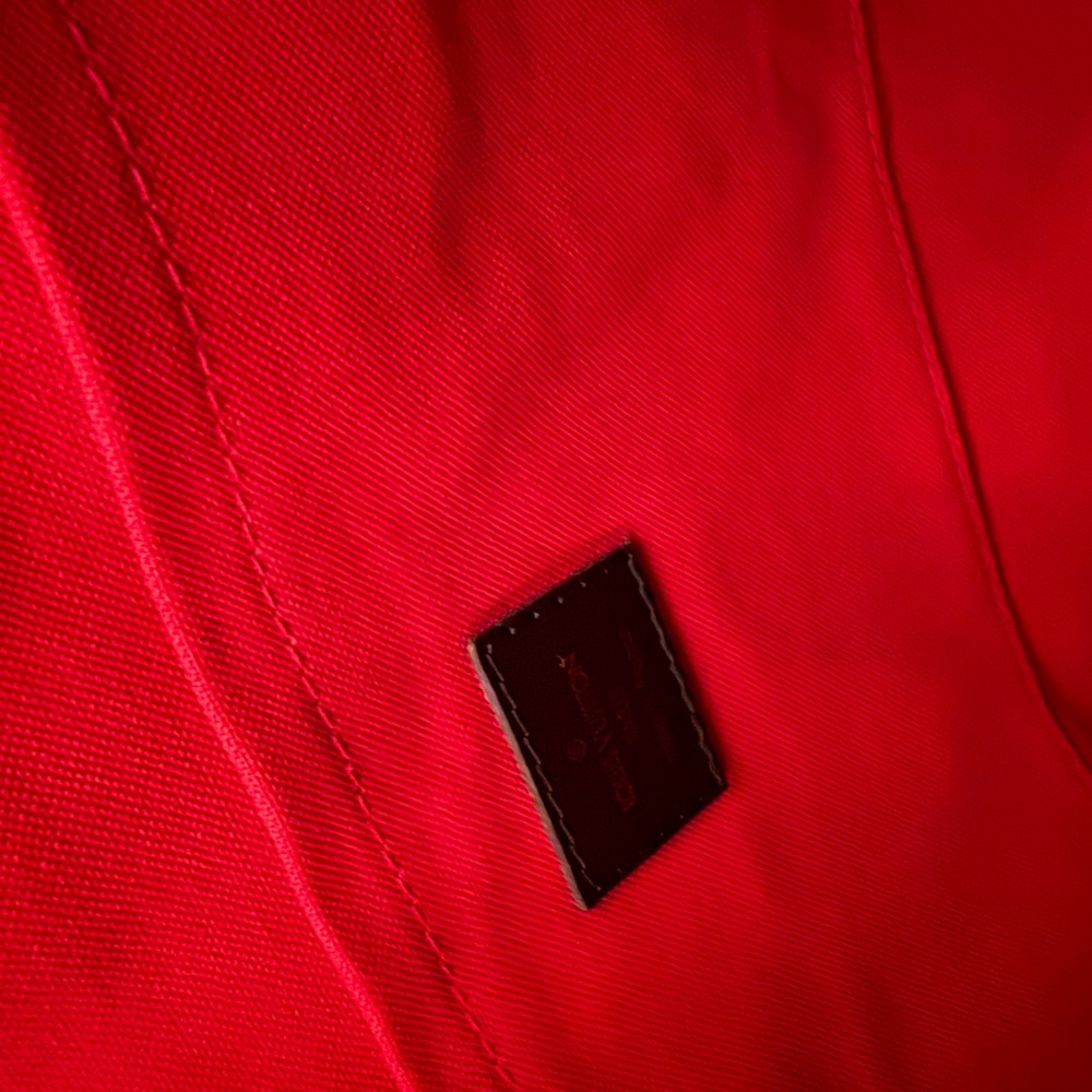 Louis Vuitton Illovo MM - Picture 11 of 15
